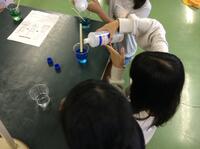 理科クラブ　スライムづくり