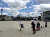 ソフトボール投げ