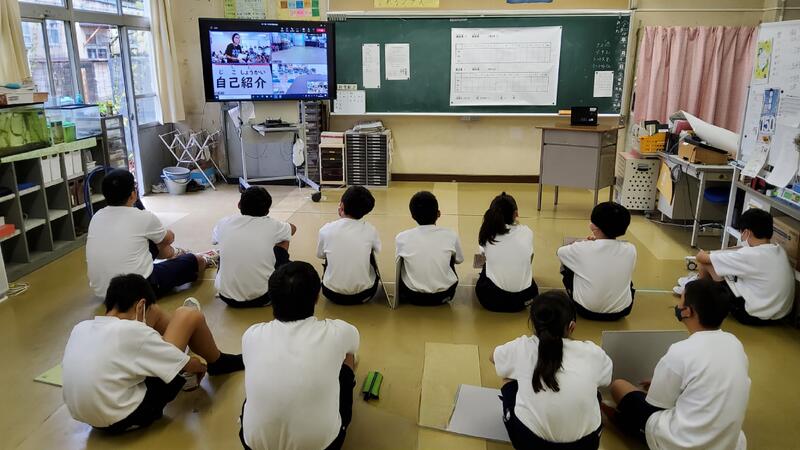 まずは、お互い自己紹介