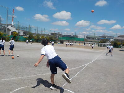 ハンドボール投げ