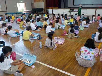 鍵盤ハーモニカ