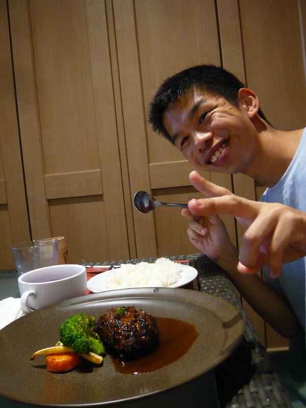 ハンバーグおいしかったです